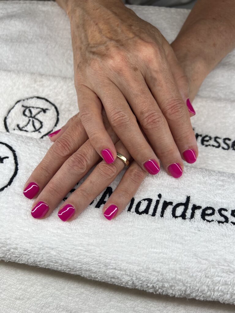 Manicure Naturale e Professionale da SEBA Hairdresser